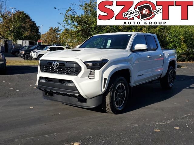 2025 Toyota Tacoma TRD Sport - Photo 2