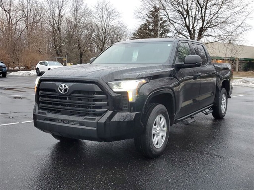 New 2026 Toyota Tundra SR SR CREWMAX 5.5