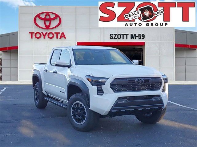 2025 Toyota Tacoma SR5's photo
