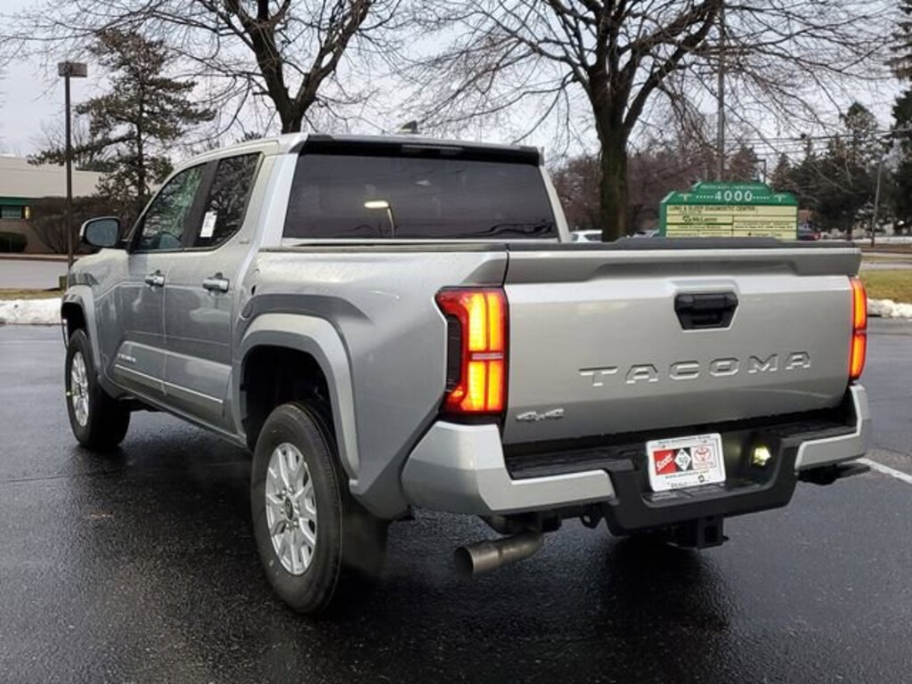 New 2026 Toyota Tacoma SR5 4X4 DOUBLE CAB