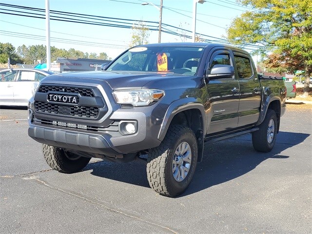 2018 Toyota Tacoma SR5 TRD Pro Sport photo 2