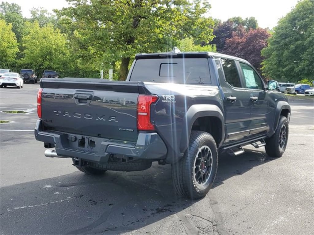 New 2025 Toyota Tacoma i-FORCE MAX TRD Off-Road 4X4 DOUBLE CAB HV