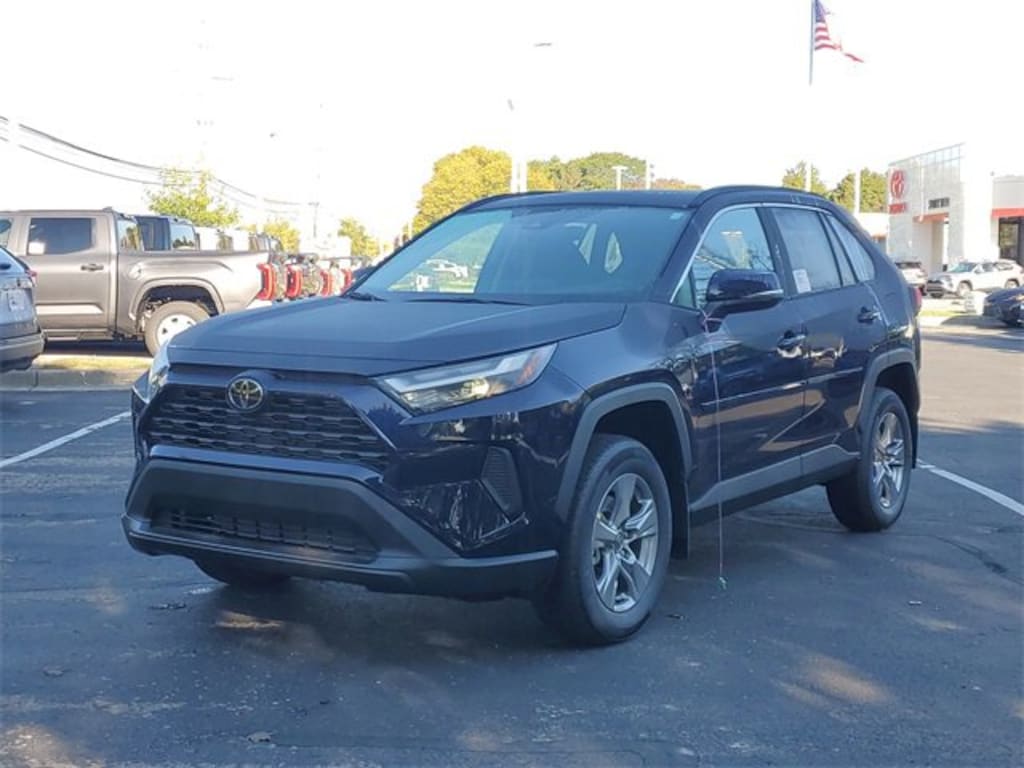 New 2025 Toyota RAV4 XLE XLE AWD SUV