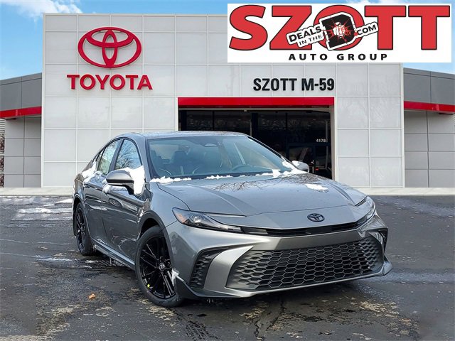 2026 Toyota Camry SE's photo