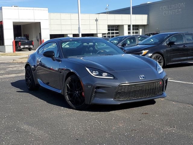 2025 Toyota GR86 Premium - Photo 28