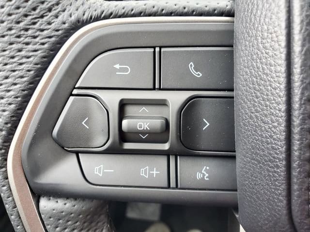 2025 Toyota Tacoma TRD Sport - Photo 20