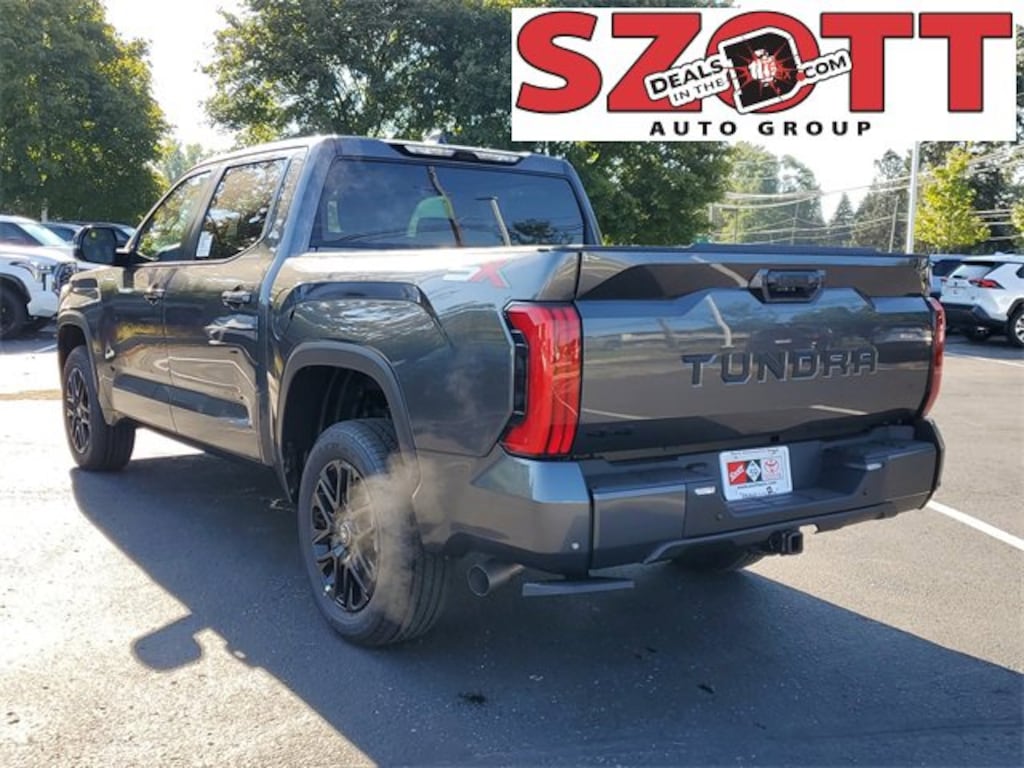 New 2026 Toyota Tundra SR5 SR5 CREWMAX 5.5