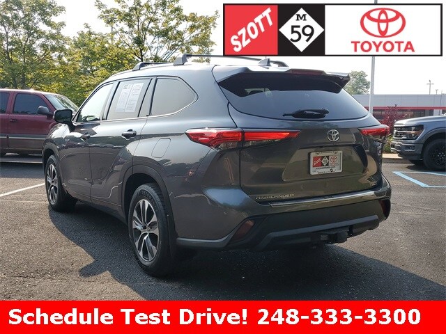 2020 Toyota Highlander Hybrid XLE photo 3