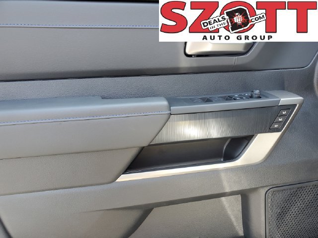2026 Toyota Tundra Platinum - Photo 16
