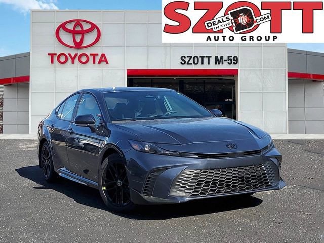 2026 Toyota Camry SE FWD
