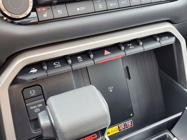 2026 Toyota Tundra Platinum - Photo 35