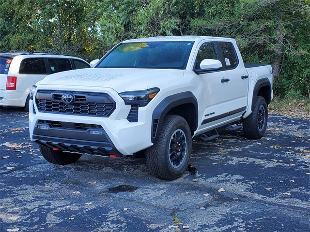 2025 Toyota Tacoma TRD Off-Road 4x4 Double Cab photo 2