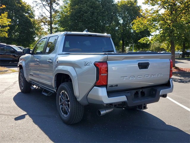 2025 Toyota Tacoma TRD Sport 4x4 Double Cab photo 3