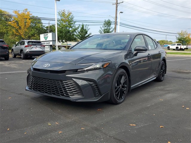 2026 Toyota Camry SE photo 2