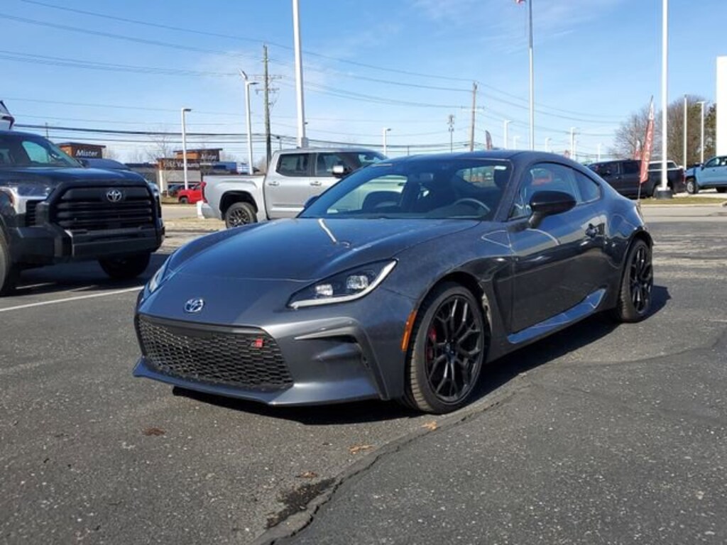 New 2025 Toyota GR86 Premium MT 2+2 COUPE 6 SPD M/T