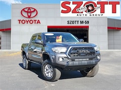Used 2018 Toyota Tacoma Truck Double Cab for sale in Waterford, MI