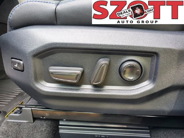 2026 Toyota Tundra Platinum - Photo 19