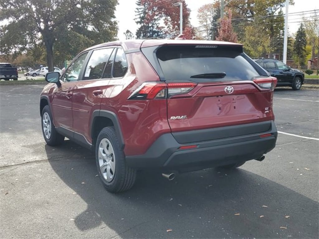 New 2025 Toyota RAV4 LE LE AWD SUV