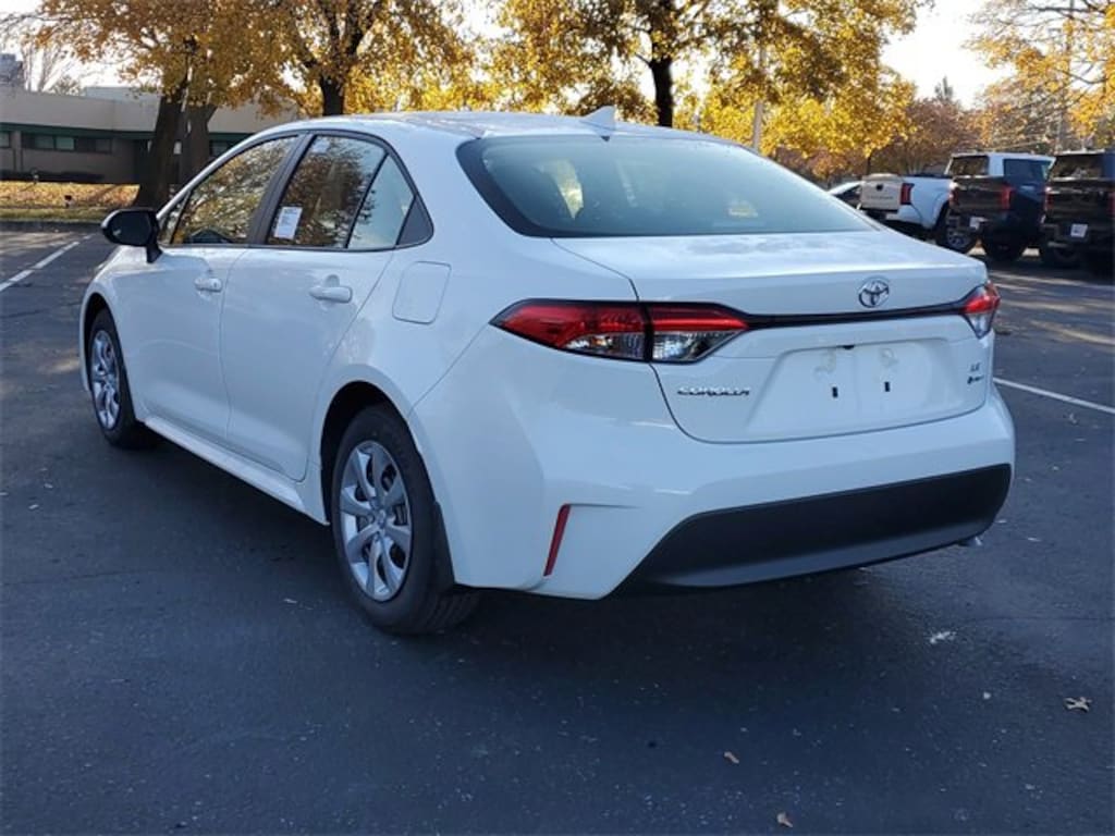 New 2026 Toyota Corolla Hybrid LE LE SEDAN