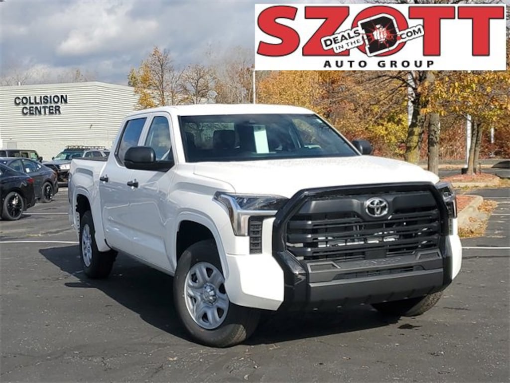 New 2026 Toyota Tundra SR SR CREWMAX 5.5