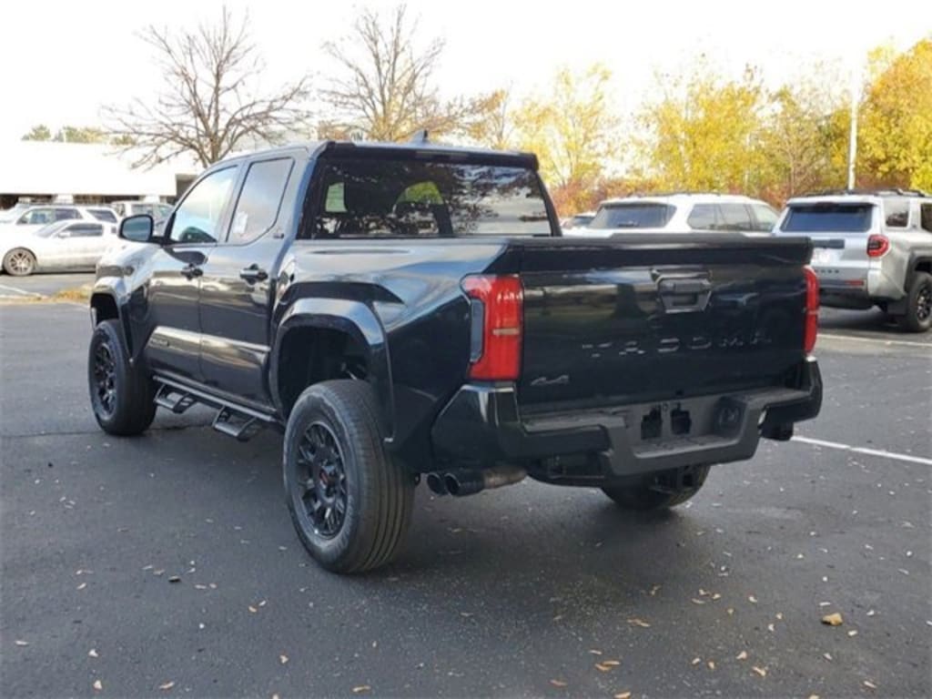 New 2025 Toyota Tacoma SR5 4X4 DOUBLE CAB
