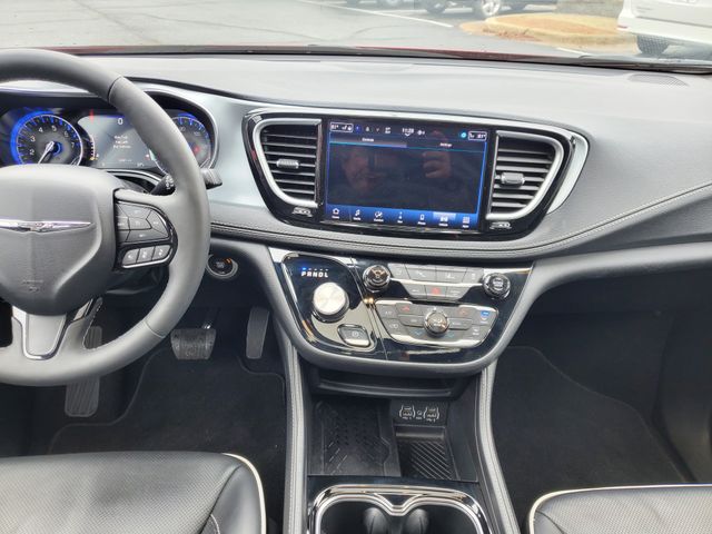 2025 Chrysler Pacifica Limited - Photo 18