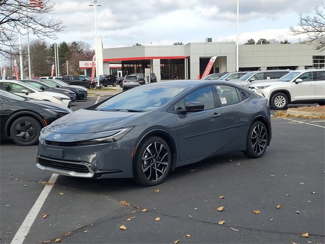 2026 Toyota Prius Plug-in Hybrid XSE Premium photo 2