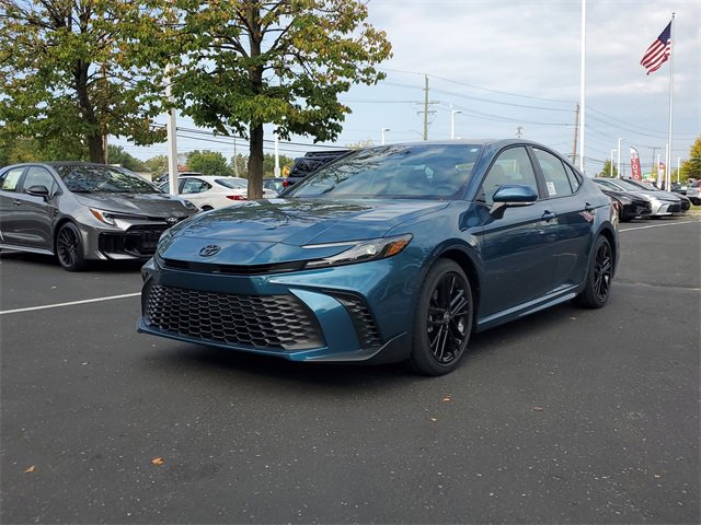 2026 Toyota Camry SE photo 2