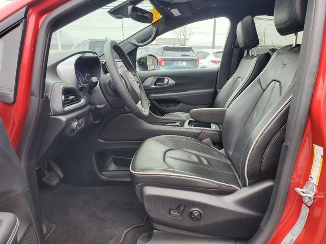 2025 Chrysler Pacifica Limited - Photo 22
