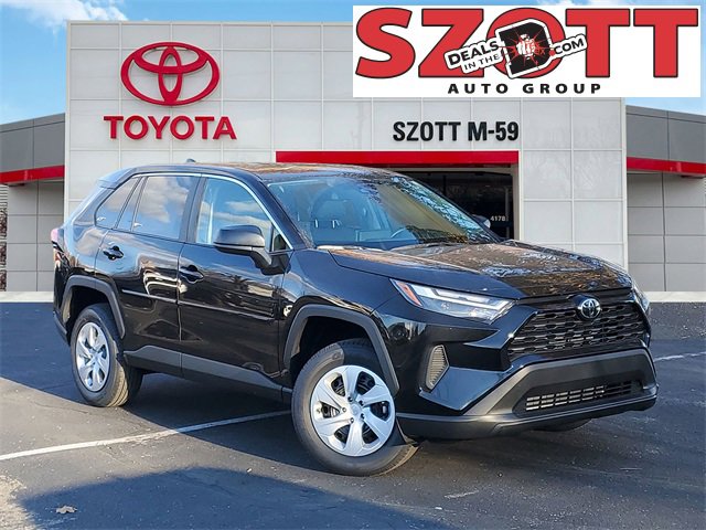 2025 Toyota RAV4 LE's photo