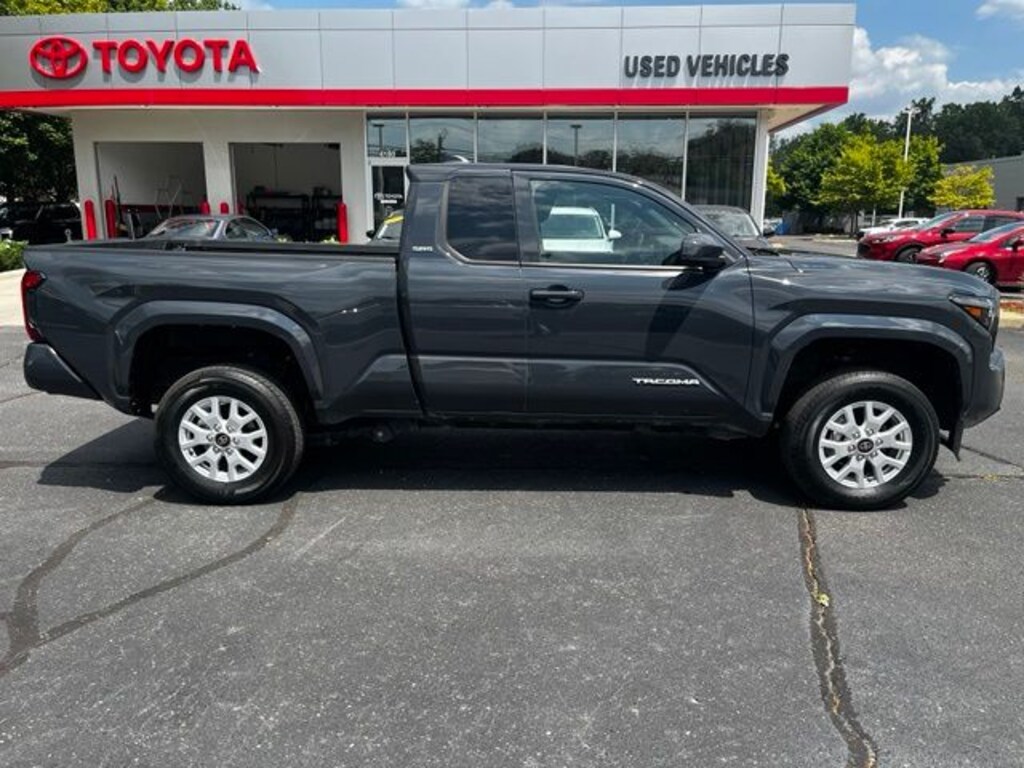 Used 2025 Toyota Tacoma SR5 Truck XtraCab