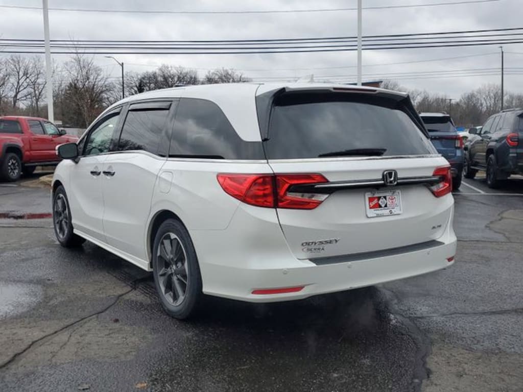 Used 2024 Honda Odyssey Elite Van