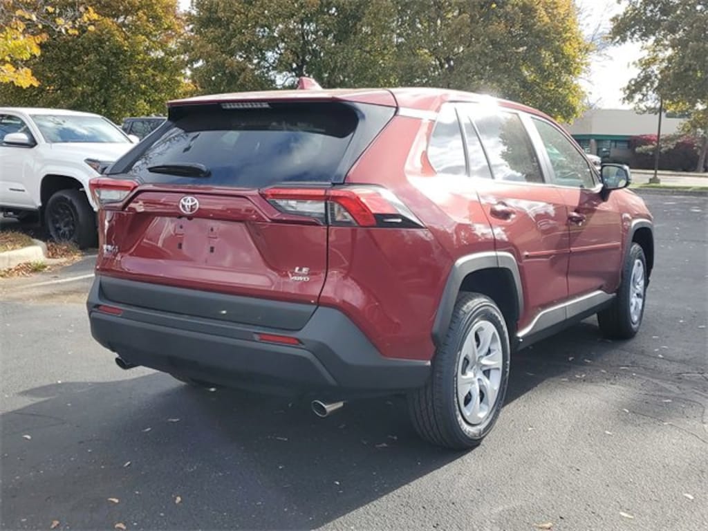 New 2025 Toyota RAV4 LE LE AWD SUV