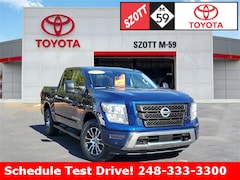 Used 2020 Nissan Titan SV Truck Crew Cab for sale in Waterford, MI