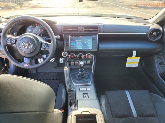 2025 Toyota GR86 Premium - Photo 8