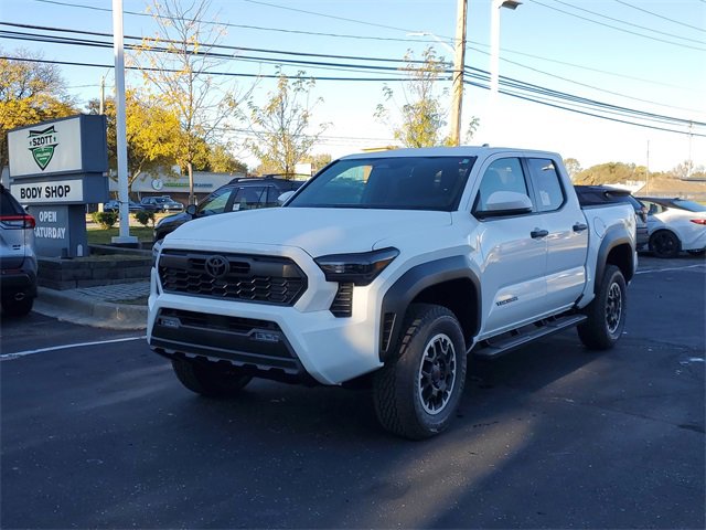 2025 Toyota Tacoma TRD Off-Road 4x4 Double Cab photo 2