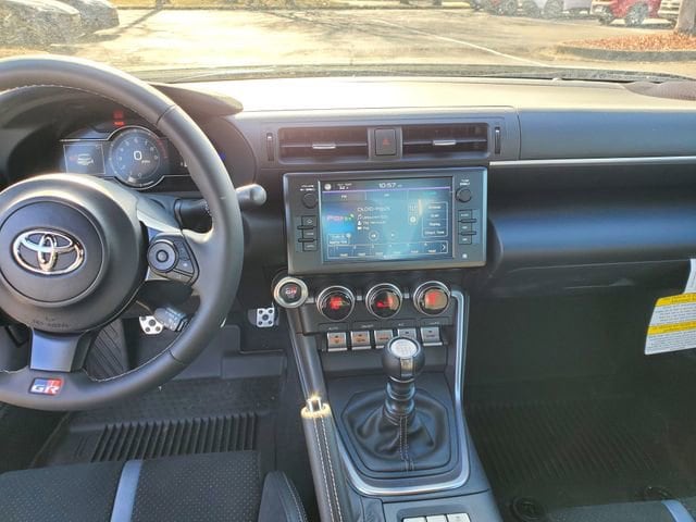 2025 Toyota GR86 Premium - Photo 10