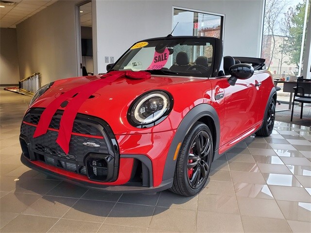2022 Mini Cooper Convertible John Cooper Works photo 2