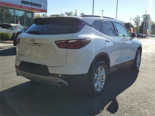 2020 Chevrolet Blazer 2LT photo 2