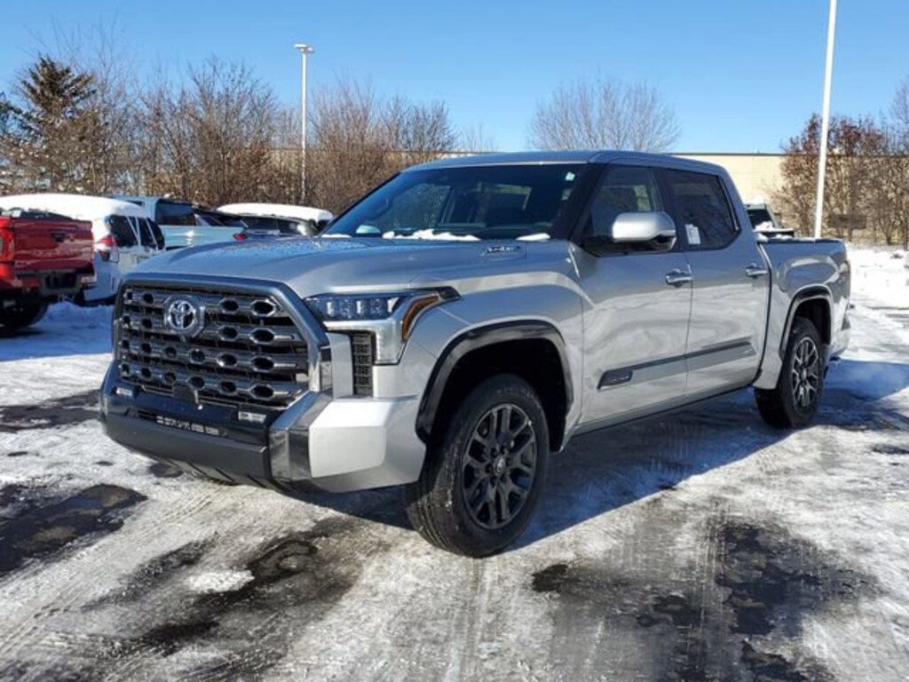 New 2026 Toyota Tundra i-FORCE MAX Platinum PLATINUM CREWMAX 5.5