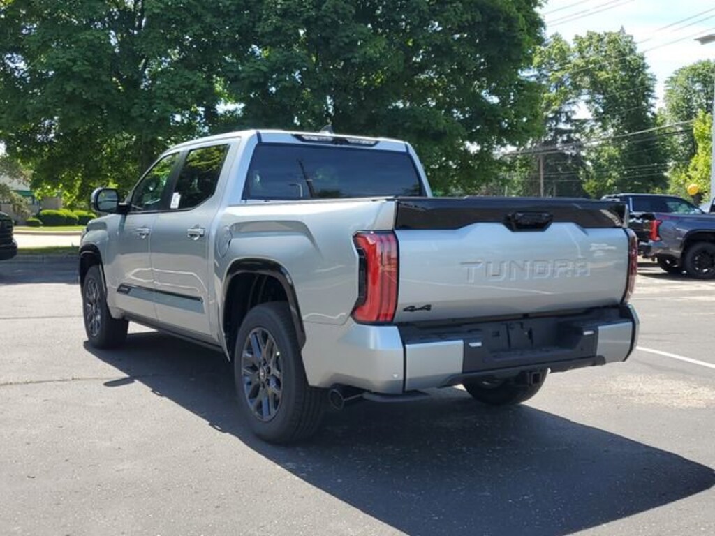 New 2026 Toyota Tundra Platinum PLATINUM CREWMAX 5.5