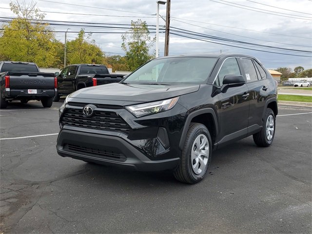 2025 Toyota RAV4 LE photo 2