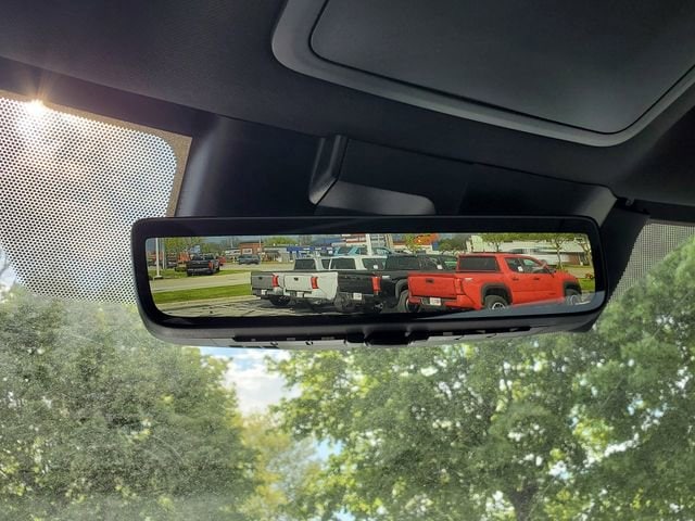 2026 Toyota Tundra Platinum - Photo 38