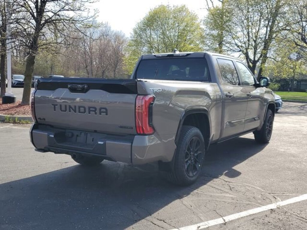 New 2026 Toyota Tundra i-FORCE MAX Platinum PLATINUM CREWMAX 6.5