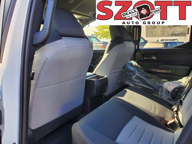 2025 Toyota Tacoma TRD Sport - Photo 10