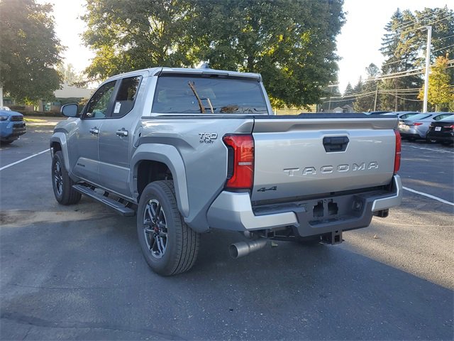 2025 Toyota Tacoma TRD Sport 4x4 Double Cab photo 3