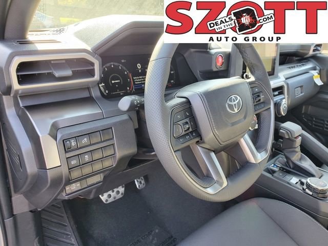 2025 Toyota Tacoma TRD Sport - Photo 17