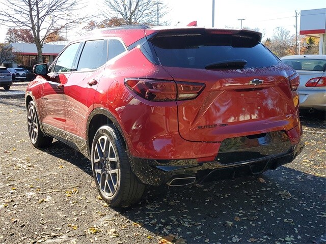 2023 Chevrolet Blazer RS photo 2