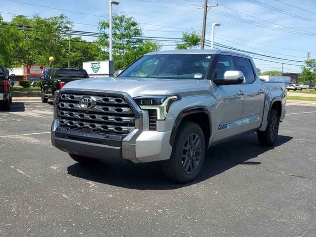 New 2026 Toyota Tundra Platinum PLATINUM CREWMAX 5.5