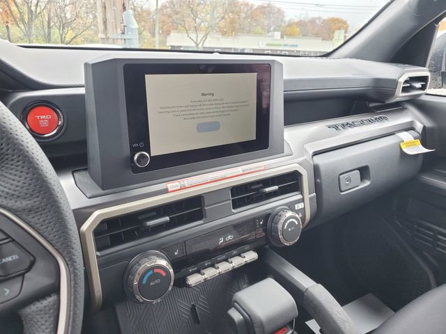 2025 Toyota Tacoma TRD Sport - Photo 23